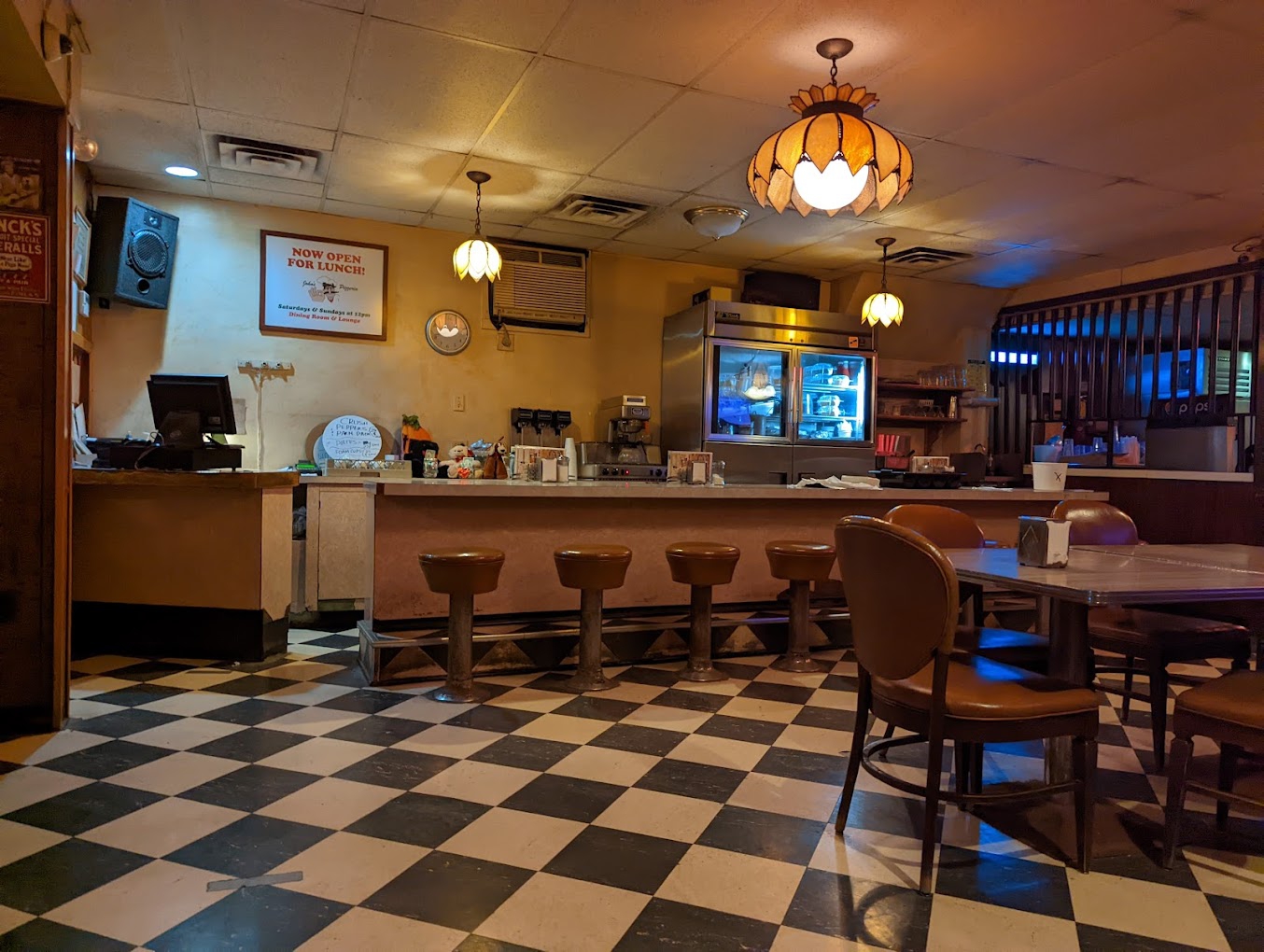 Johns Pizzeria Ristorante And Lounge Chicago Photo 10