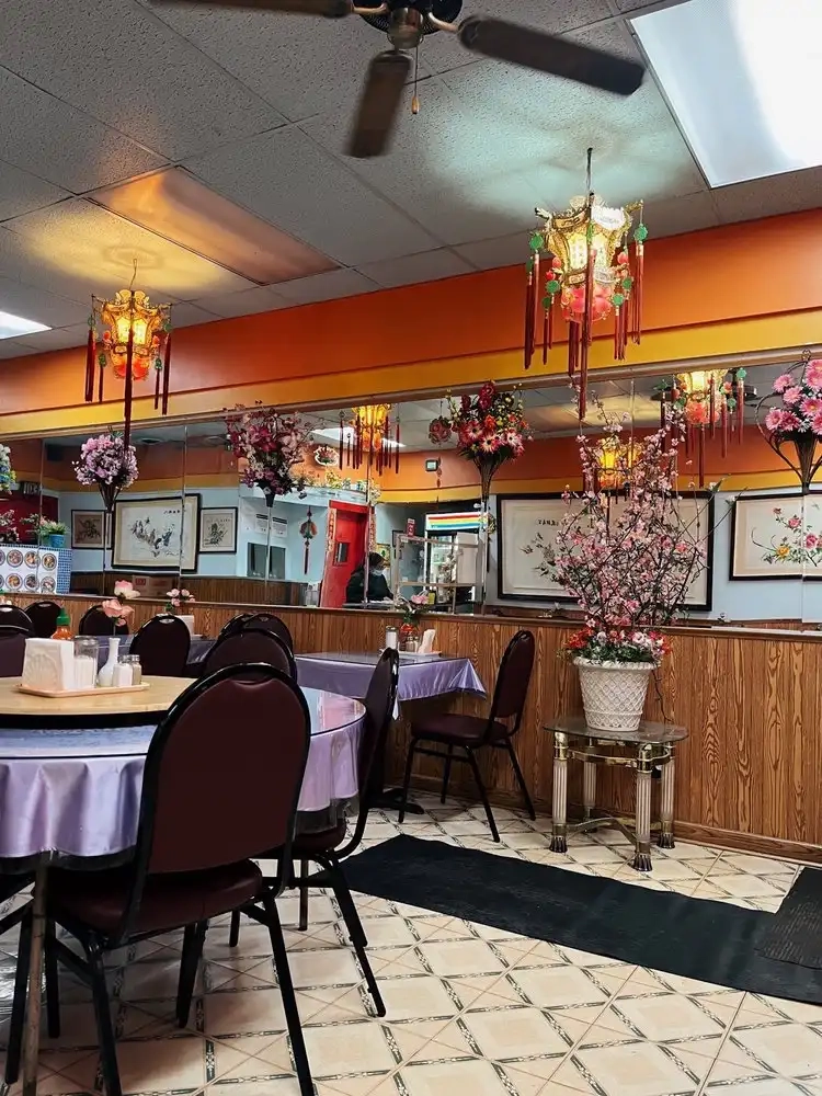Van Phat Chinese Restaurant Chicago Photo 6