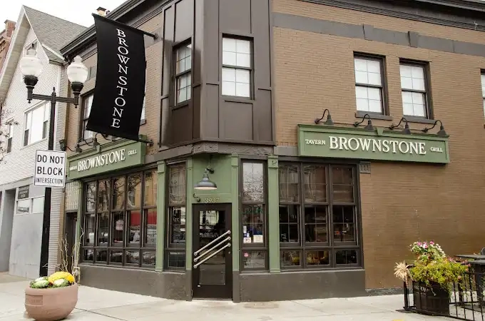 Brownstone Tavern Chicago Photo 1