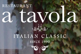 a tavola Chicago Logo